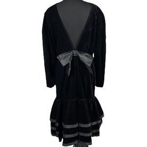 Vintage Louis Feraud Black Velvet Dress Low V-Back Ruffles Bow SIze 10
